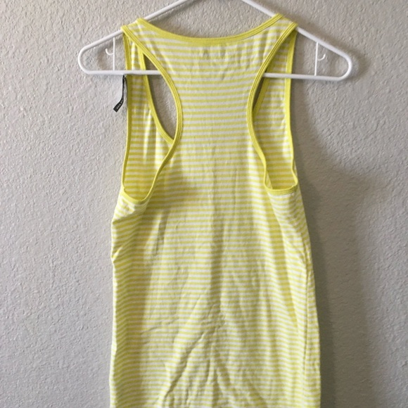 NWT Old Navy Yellow and White Striped Tank Top Large - Picture 4 of 4